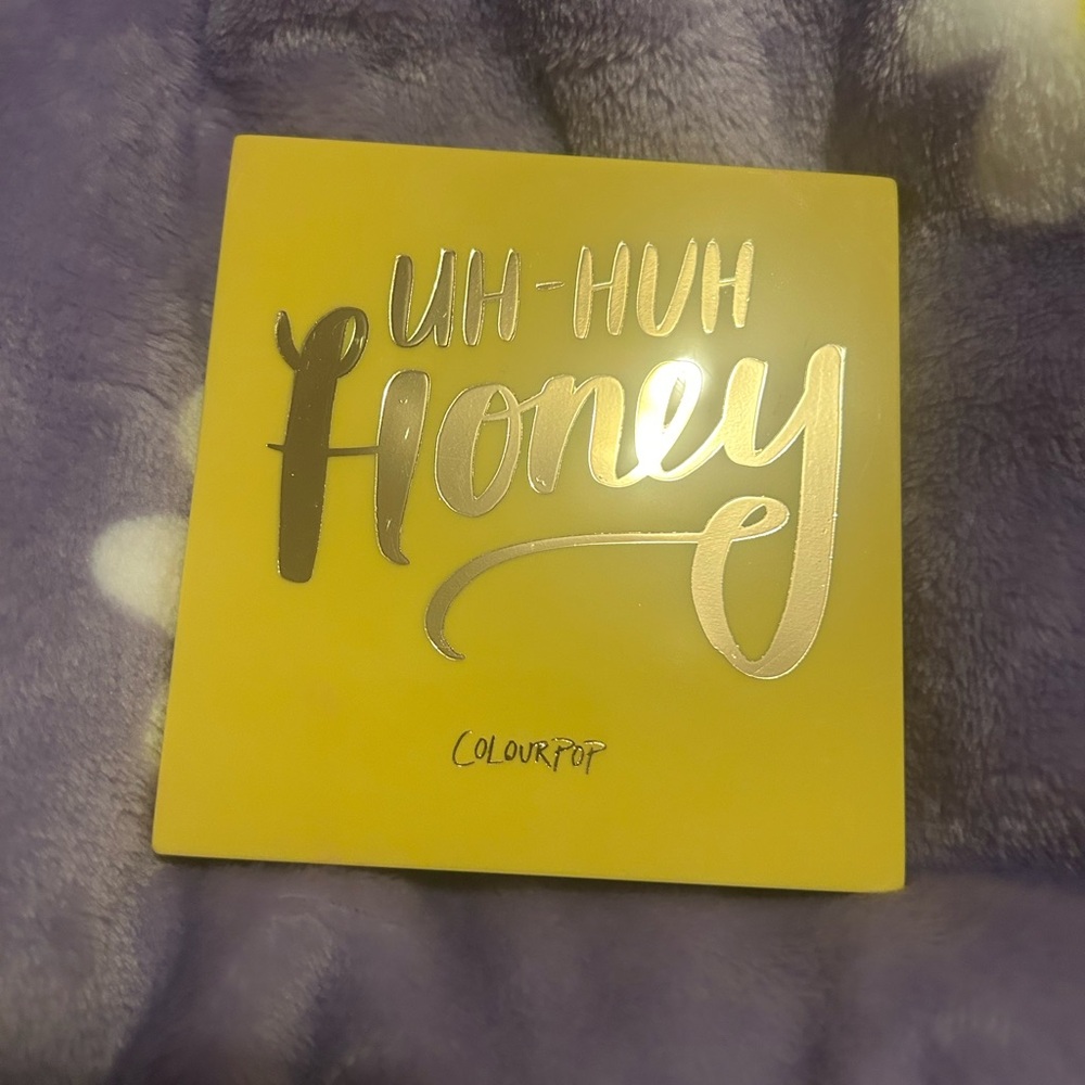 ColourPop Uh-Huh Honey Pressed Powder Palette